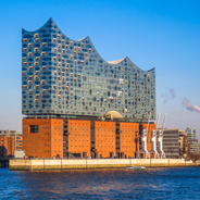 Live aus der Elbphilharmonie erkling Schönberg und Beethoven