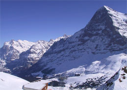 Verborgenes aus dem 2. Weltkrieg taucht in den Alpen wieder auf 