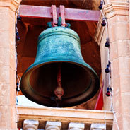 "Fest gemauert in der Erden, steht die Form, aus Lehm gebrannt" - nicht nur Friedrich Schiller hat die Glocke so beeindruckt, dass er ihr ein Gedicht widmete