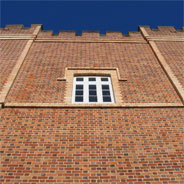 Symbolbild: Die Kaserne ist ein wandelbares Gebäude, wenn der eigentliche Zweck erfüllt wurde.