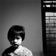 Alices Mutter glaubt, dass die Eltern des kleinen Billy ihren Sohn vernachlässigen