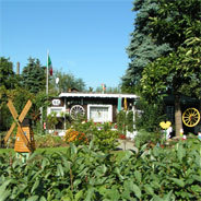 Die Kräterbande wollen den Kräutergarten von Peters Oma vor Ungeziefer schützen