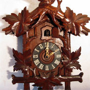 Die Kuckucksuhr ist sehr schön, muss aber repariert werden