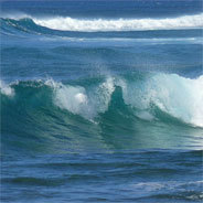 Sich von den Wellen verschlucken lassen und endgültig verschwinden - der Wunsch bei dem Segler wird immer größer