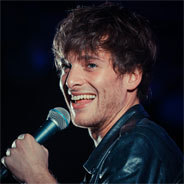 Mit gerade mal 27 Jahren ist Paolo Nutini doch schon ein alter Hase im Musikgeschäft - als er sein erstes Album veröffentlichte, war er noch nicht einmal zwanzig