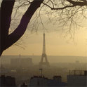 Der Eiffelturm wurde von Fantomas entwendet