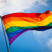 Die Regenbogenfahne als Zeichen für die LGBTQIA-Community.