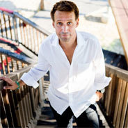 Volker Weidermann beleuchtet in seinem neuen Roman die wundersame Beziehung zwischen den Autoren Stefan Zweig und Joseph Roth