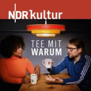 Tee mit Warum - Die Philosophie und wir-Logo